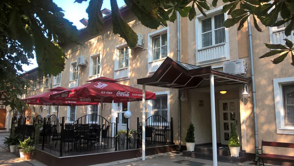 Hotel Thelena Tolna Экстерьер фото