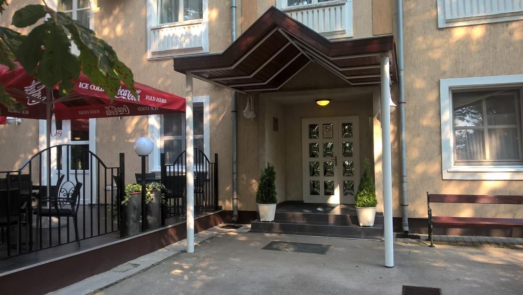 Hotel Thelena Tolna Экстерьер фото